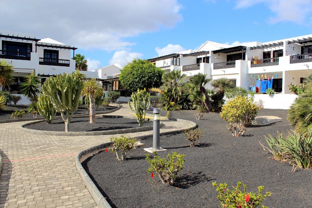 1 Bedroom Apartment For Sale in Avenida Del Mar, Costa Teguise