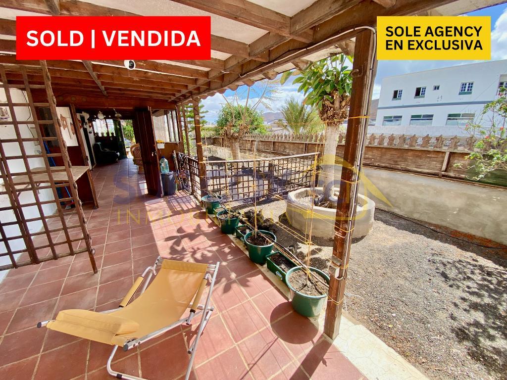 Calle Juan Betancort, Tinajo, Lanzarote, 35560, Spain