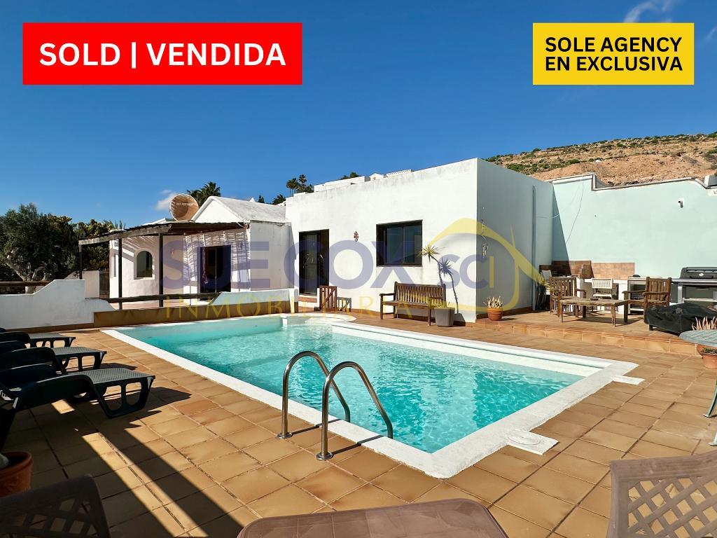Calle las Andorinas, Nazaret, Lanzarote, Las Palmas, 35539, Spain